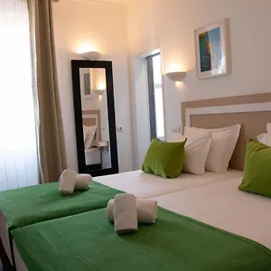 Hotel By Kavia